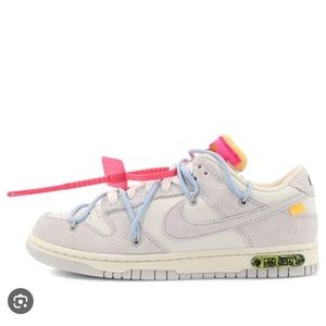 Off white dunks lot 38